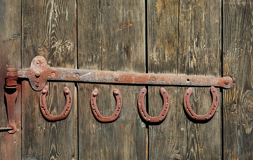 Different horseshoes placed with the opening upwards to catch the luck from the air. 